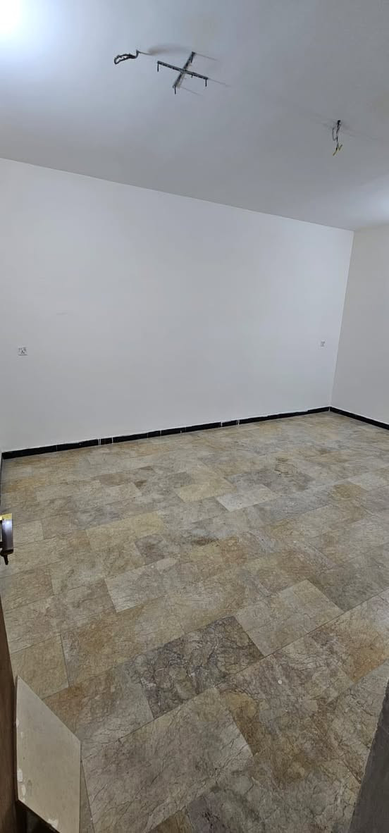 للأيجار في #السيدية

مشتمل طابق ارضي مودرن مساحه 150 متر معزول عزل تام 🔶

يحتوي على كراج 2نوم وصاله ومطبخ وخدمات ✅

الأيجار 850 الف قفل 🔒 

موقع السيديه مربع الضباط 📍

للأستفسار اكثر 📞

***********
