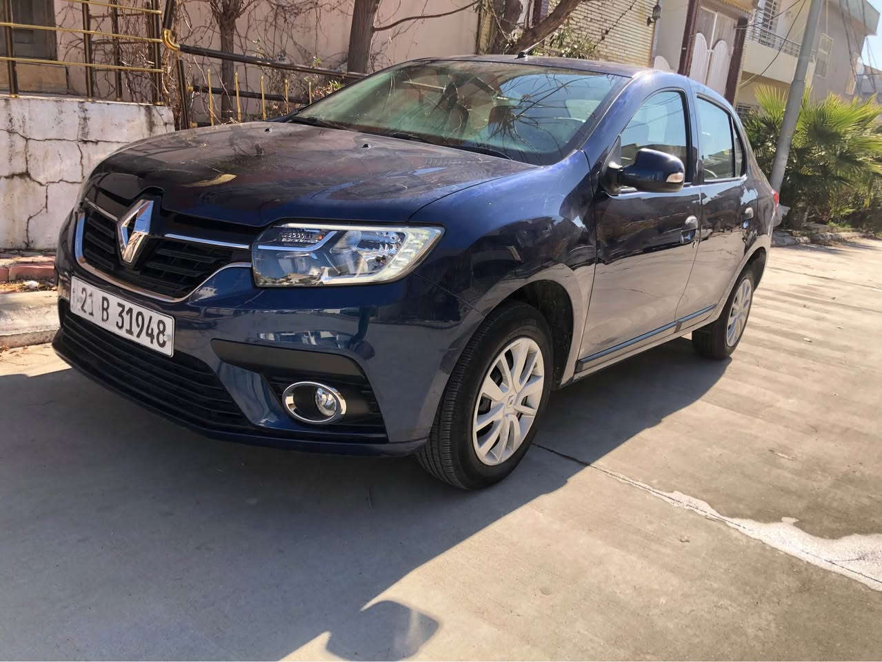 سلام علیکم
رینو سیمبول ٢٠٢٠ بۆ فرۆشتن
بێ بۆیاخ بێ تەرزە
سۆنەرەکەم داناوە 
سەیارەکە زۆر تازەیە  گێڕو مەکینە بە شەرت 
هیچ نقصانی تیا نیە ٨٤ هەزار ڕۆشتوە
نرخی ٨٣ وەرقەو معامەلە
***********
لە سلێمانی السليمانية, العراق
