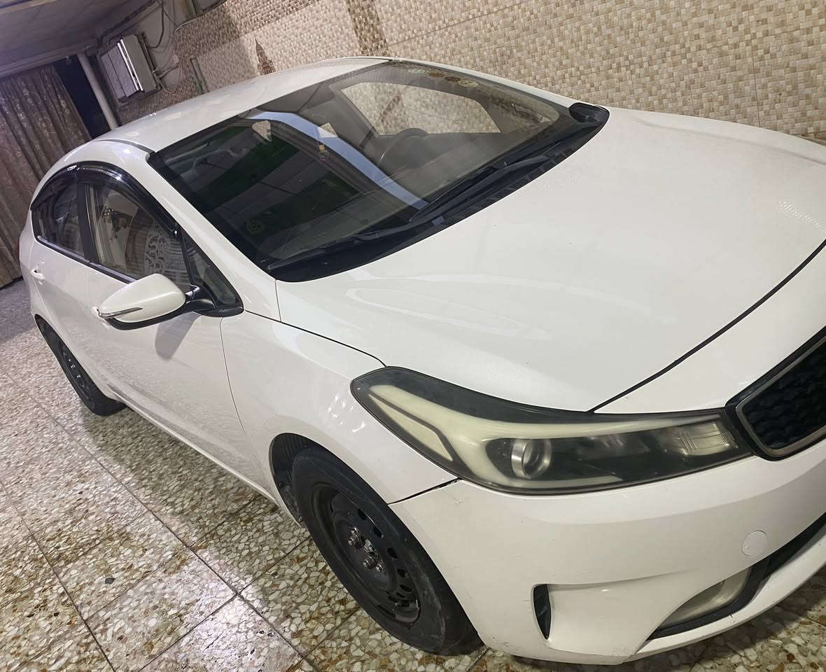 سيراتو خليجي 2017
محرك 1600 ماشيه 135
رقم اربيل  /سنويه نافذة / 
حالوب + بيه بارد قليل  
تبريد بي مشكلة
مواصفات اشاير بالمري بلاجكتور امامي /تحكمات ستيرن جهتين /شاشه كبيره وكامره خلفيه /نظام ABS ونظام مانع انزلاق 
سويج عدد2
السعر22 وبيها مجال
***********
مكاني النجف الاشرف
