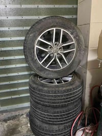 عندي غراض جيب مديل عشرين مال لمتدد الغراض جديده واصليه مال سياره دعامي...