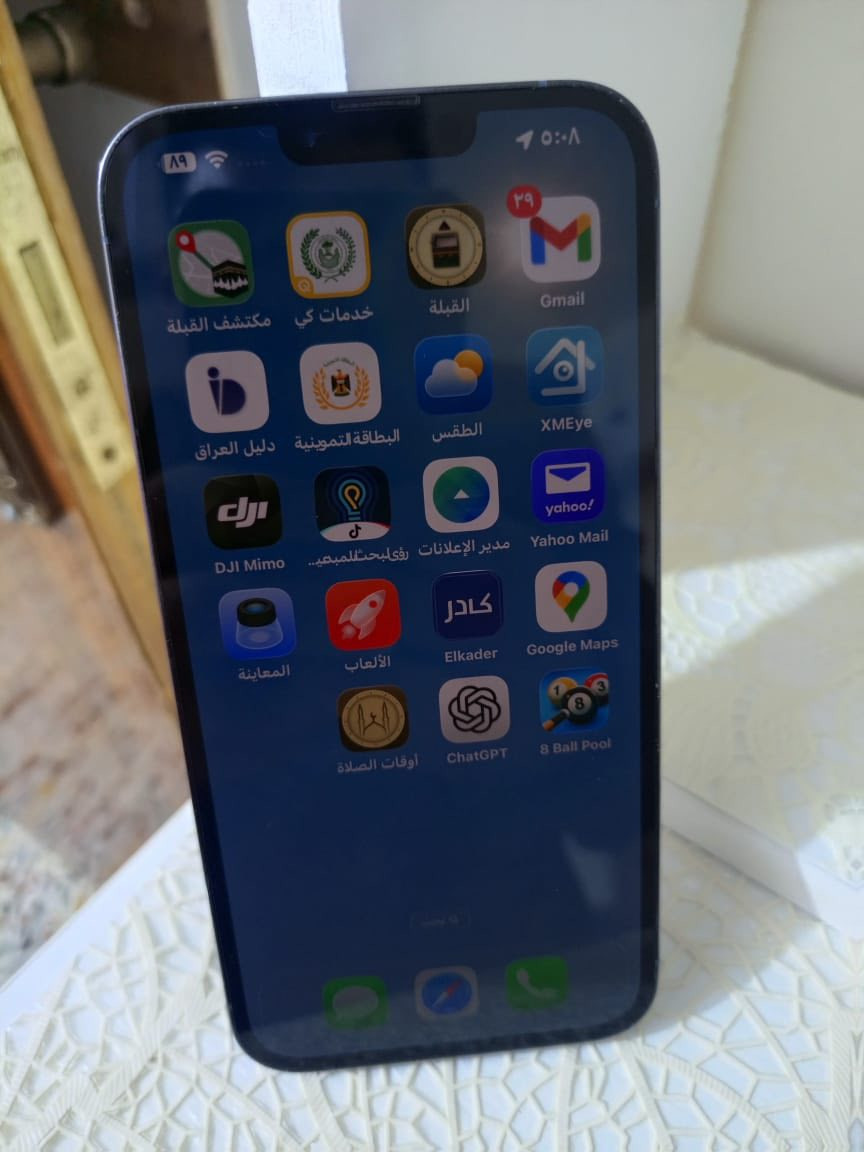 #للبيع
ايفون 13برو ماكس
مبدل بيه شاشة مال جهاز  اصلية 
وايسي الشحن 
السيم كارت مرات يشتغل ومرات يوكف 
واكو كاميرا من الخلفية شويه موكلش واضحة 
حالة البطارية ٨٤ 
للتواصل ***********
***********
