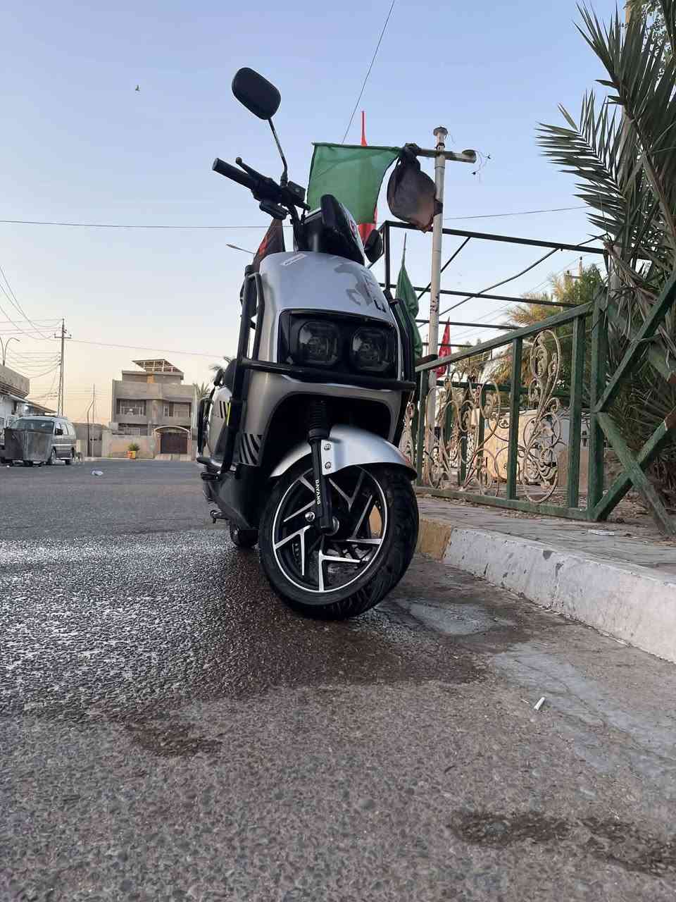 سلام عليكم دراجه شحن للبيع السعر خاص
العنوان: ديالى بلدروز 
لاستفسار الاتصال على هاذا الرقم 
***********
