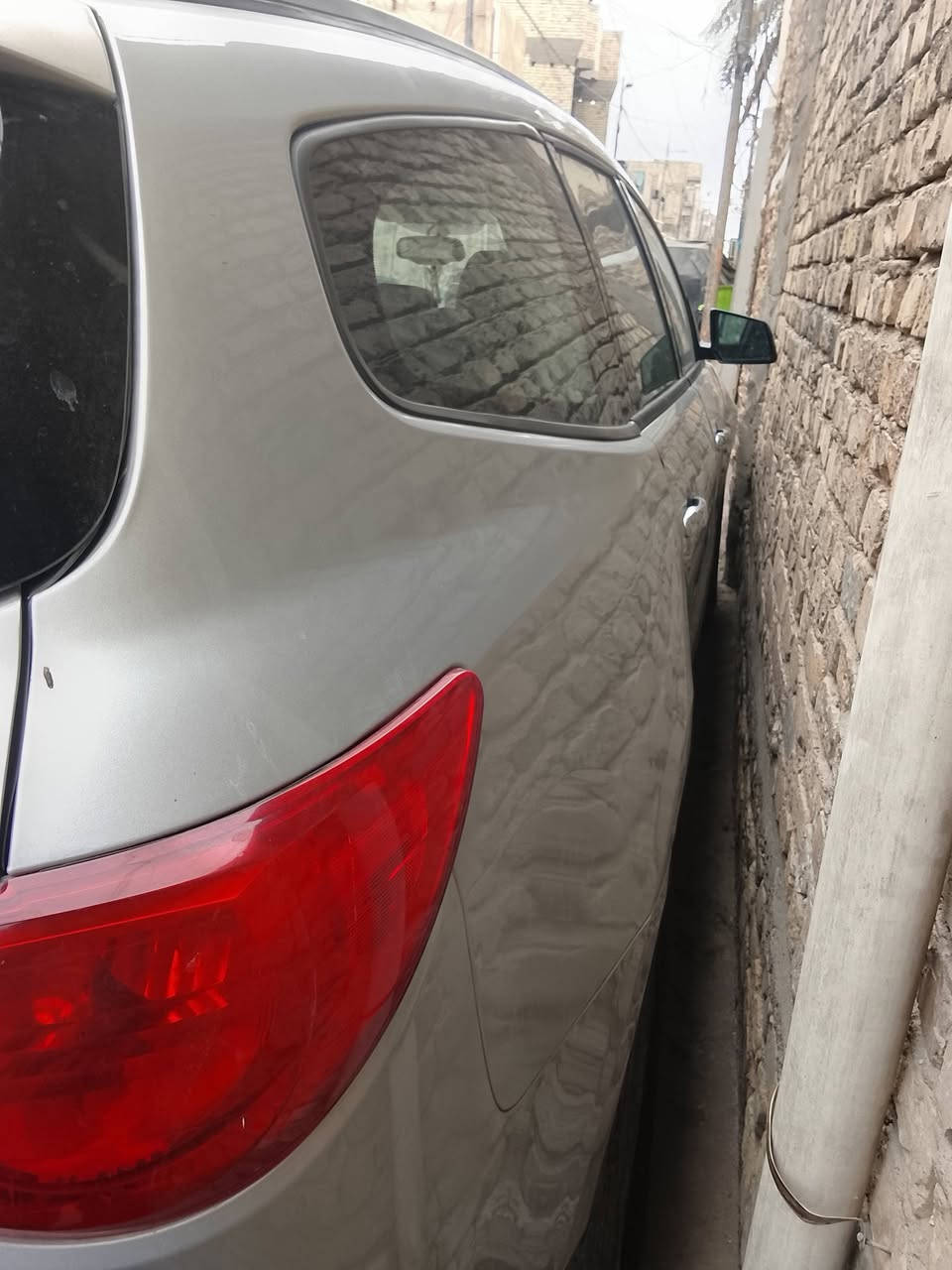 سلام عليكم شوفر اترافس موديل 9 سياره سبعه راكب كير مكينه تبريد جديد سعر 75 سياره رقم  دولي بغداد ***********
