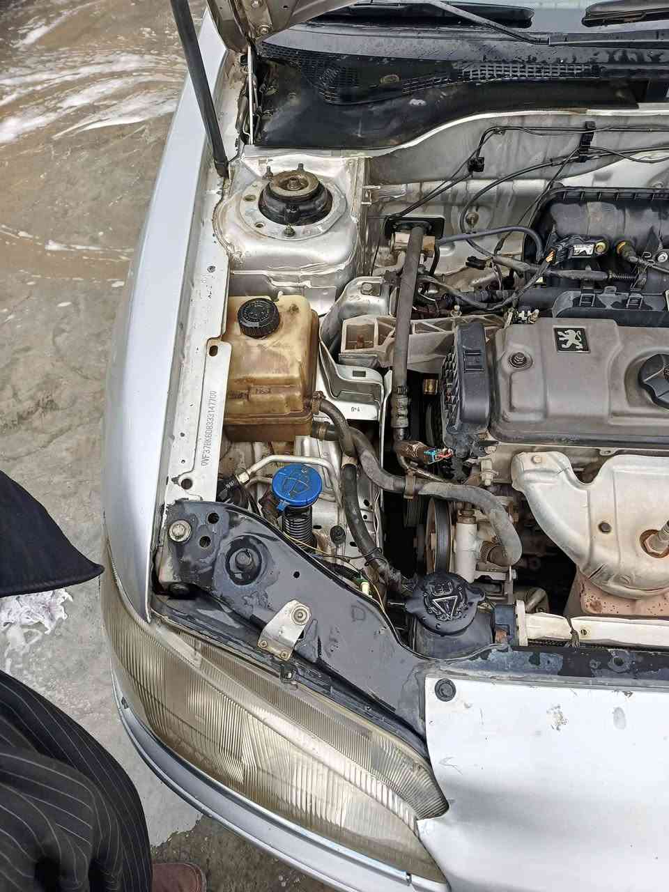 بیجۆی 306
گێڕو مەکینە بێ عەیب بەشەرت 
سەنەوی تا2026 مانگی 10 تازەیە 
بڕاوە غەرامە تحویل بەشەرت 
تەبریت ساردو گەرم لەسەر سویچ 
لێدراوی پێوەنیە 
کارەبایی مەزبوت 
سیارەیە زۆر جوان زۆر هەرزان 
سعر  29 ورق
شوێن چەمچەماڵ

***********
***********
بیجۆ 306 
گێر محرک مزبوت شرت
تحویل بشرت ماکو غرامە 
ماکو صرب 
تبریت بارد حار عل سویچ 
کاهربای مزبوت 
پاتری جدید 
تایرات زین 
مکان چم چمال
