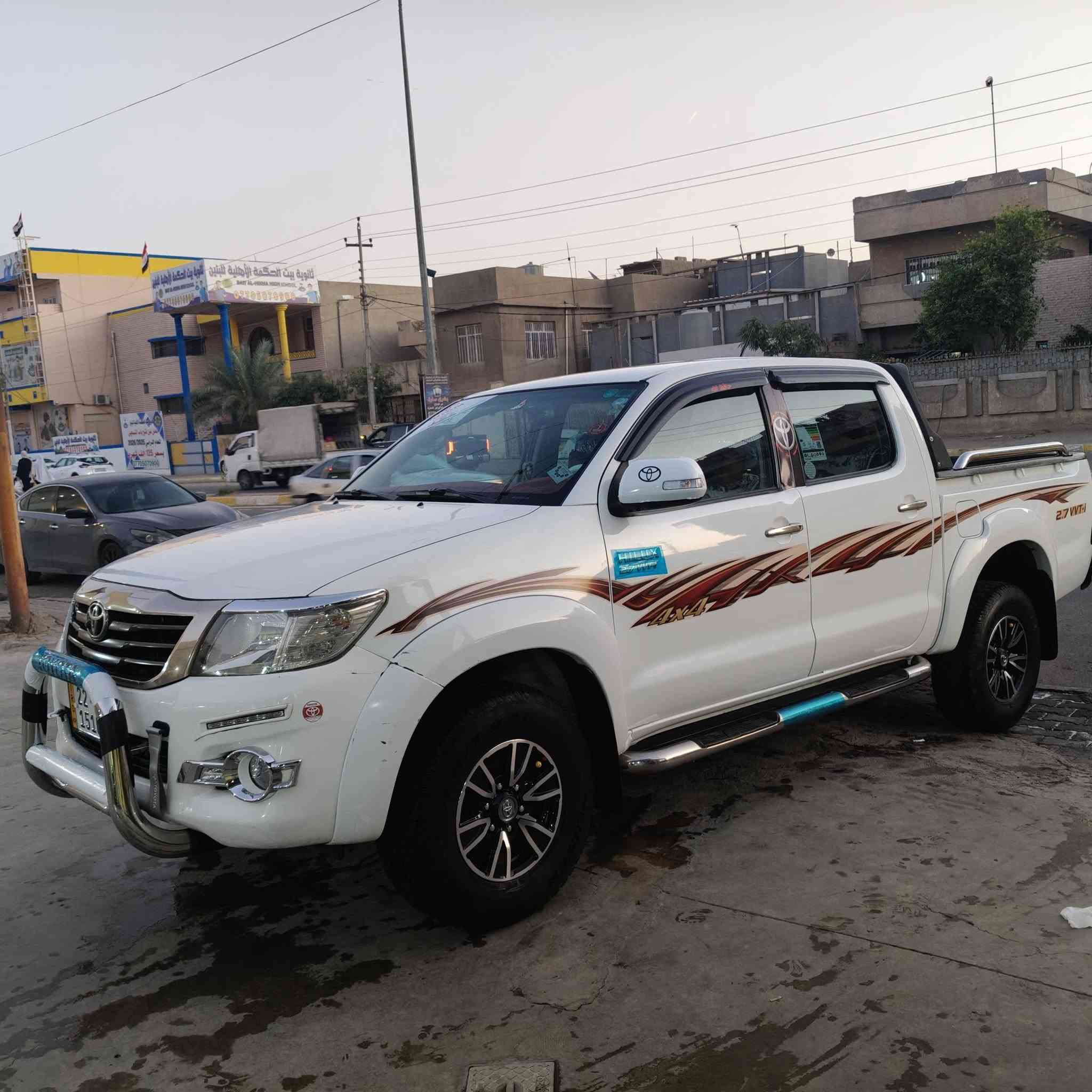 مرزي فور ويل موديل 2014 فول مواصفات سيد نهرو 
كير ومكينة دواخل شاصي كله شرط 
سياره كلين فول فول رقم دولي اربيل سنوية لحد 29 
شرط التحويل والغرامات سياره كلين 
السعر / 250 
عنوان/ كركوك
استفسار/ ***********
