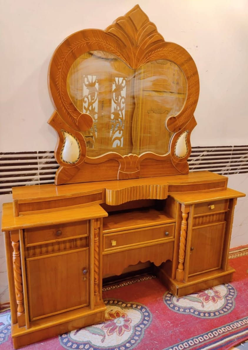 غرفه للبيع ام السته طابقين ملحق تزكام داخل وخارج صاج كنتوريه مسرح زاويه كنتوريه طابقين ملحق ضهر جمبر صاج ضخمه كلش جديده وحلوه العنوان ديوانية حي العسكري للاتصال على هذا الرقم ***********
