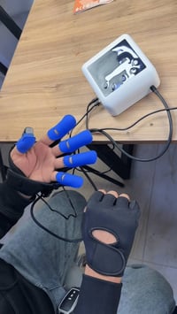 جهاز تحفيز الأعصاب • توصيل متوفر