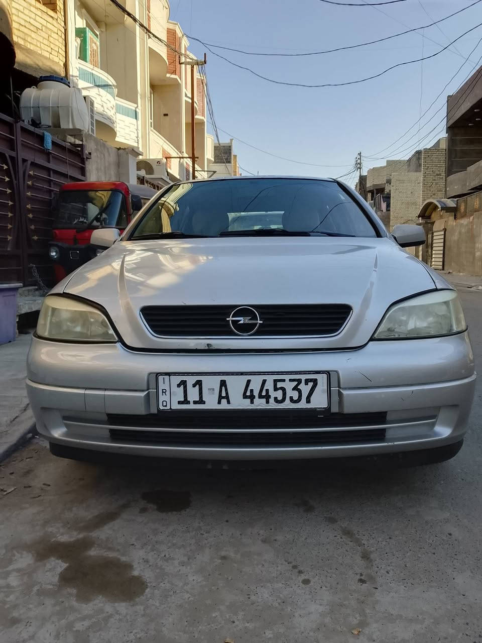 بسم الله الرحمن الرحيم 
للبيع اوبل استرا موديل 2002 رقم بغداد دولي بأسمي محرك جديد والكير أيضا جديد  منظومة بانزين جديده
كهربائيات كلها تشتغل اي نقص مابيه تخم تاير جديد صدر امامي خلفي جديد غرفه جديده  نقص غاز وقايش للتبريد 
صبغ عام درجه اولى عارضها ب45 وبيه مجال مكاني بغداد الدوره  ***********
