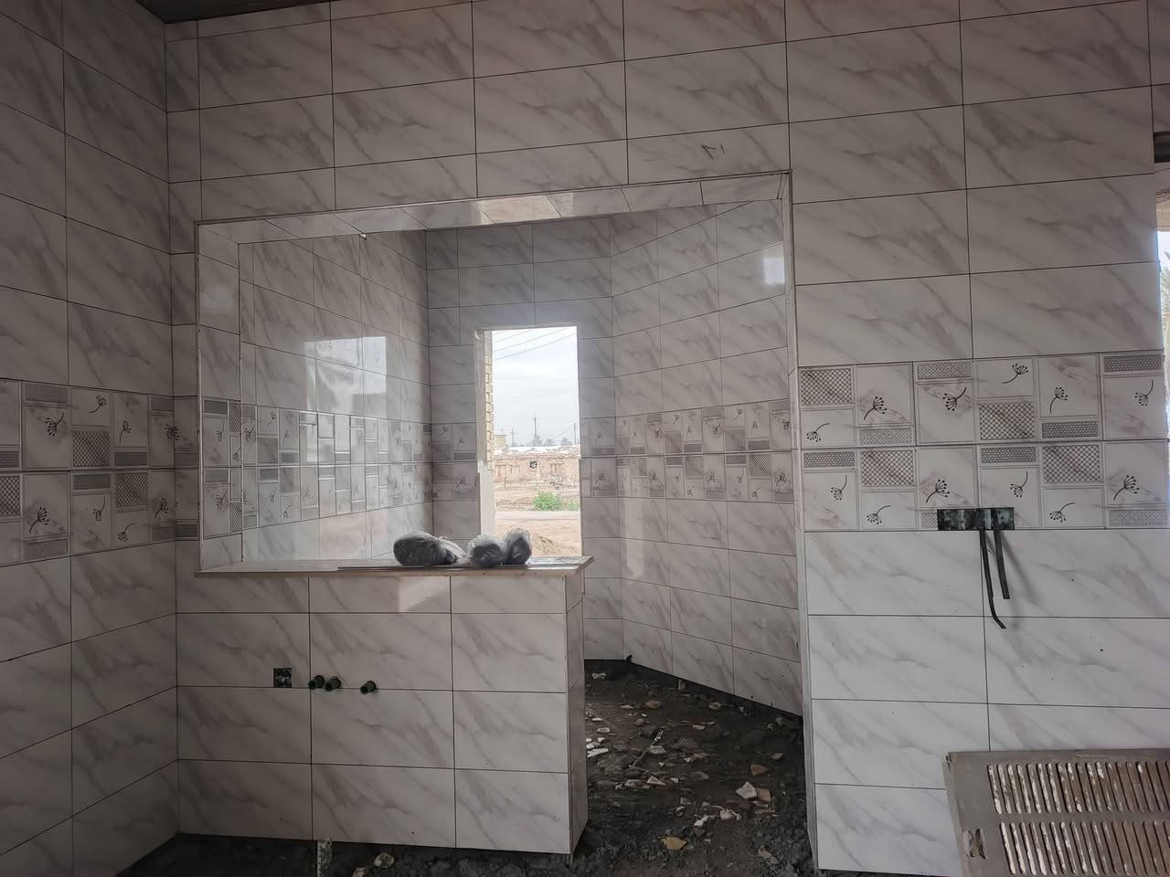 بسم الله الرحمن الرحيم
السلام عليكم ورحمة
كادر سيراميك بورسلين مرمر ارضي وجدارواجهيات باحدث العمل لبخ طلس مرمربورسلين الواح جميع الواجهات بغداد فقط 
***********
