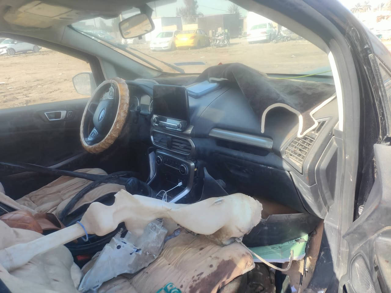 السلام عليكم
فورد إيكو سبورت موديل 2022 رقم بغداد سوت حادث ابيعها على حطتها قيم بما يرضي الله حادثها السابق باب وجاملغ جهة السايق مكانهه بغداد الدورة شارع الشرطة
***********
***********
