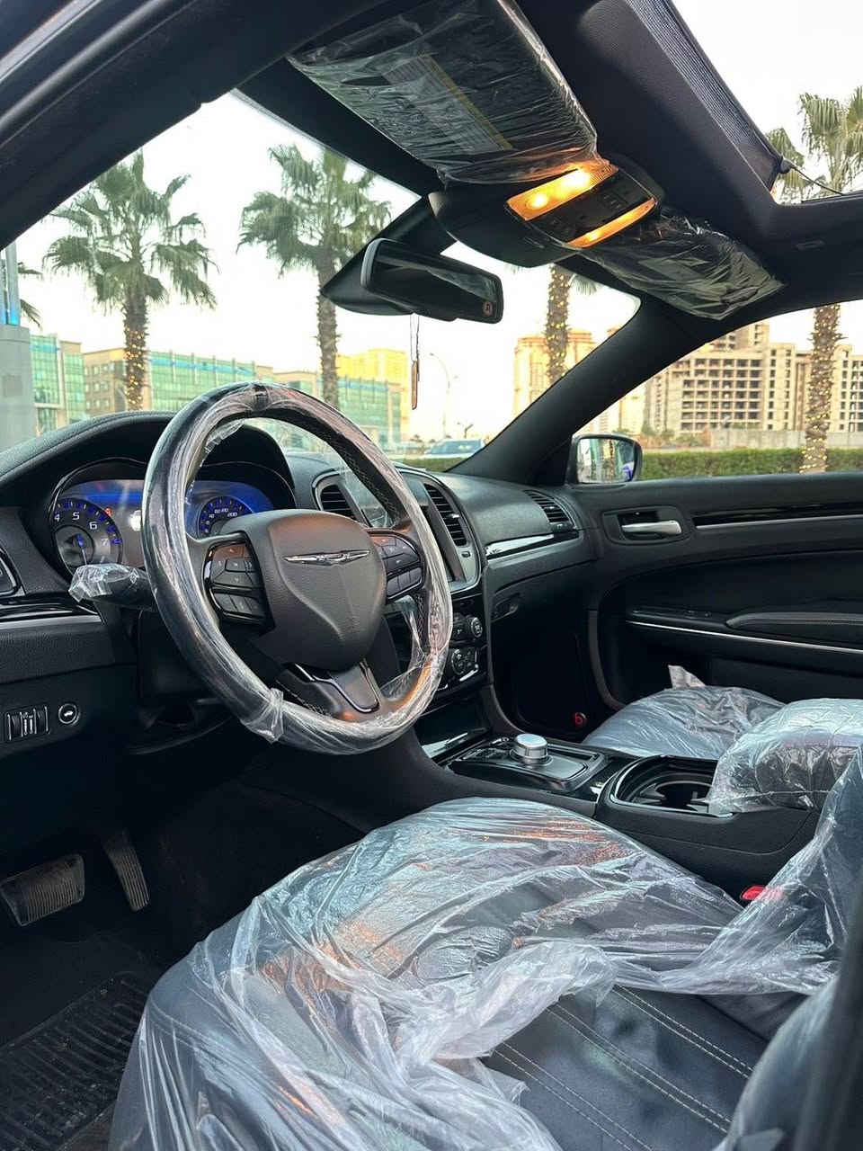 سلام عليكم 
اوباما ٢٠١٧ فول مواصفات S 
*كلين بدون صبغ بدون تبديل بدون تعديل
ماشيه ١٠٠ 
بنزين كل محسن و دهن اصلي من شركه موتل
كير محرك مامفتوح تبريد كهربائيات كل بشرت
حداديه جديد رقم و سنويه جديد بأسمي
سياره مال بيت جاهزه من كلشي مابيها اي مصروف 
السعر ٢٤٥
رقم الهاتف *********** + واتساب مكان السيارة أربيل أربيل, العراق
