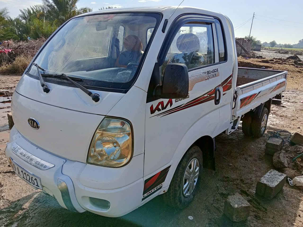 السلام عليكم كيه حمل موديل 2009مكفوله كفالة عامه رقم واسط انكليزي استوه صاعده هزه سيارات مالت جناي للاستفسار الاتصال على الرقم ***********
