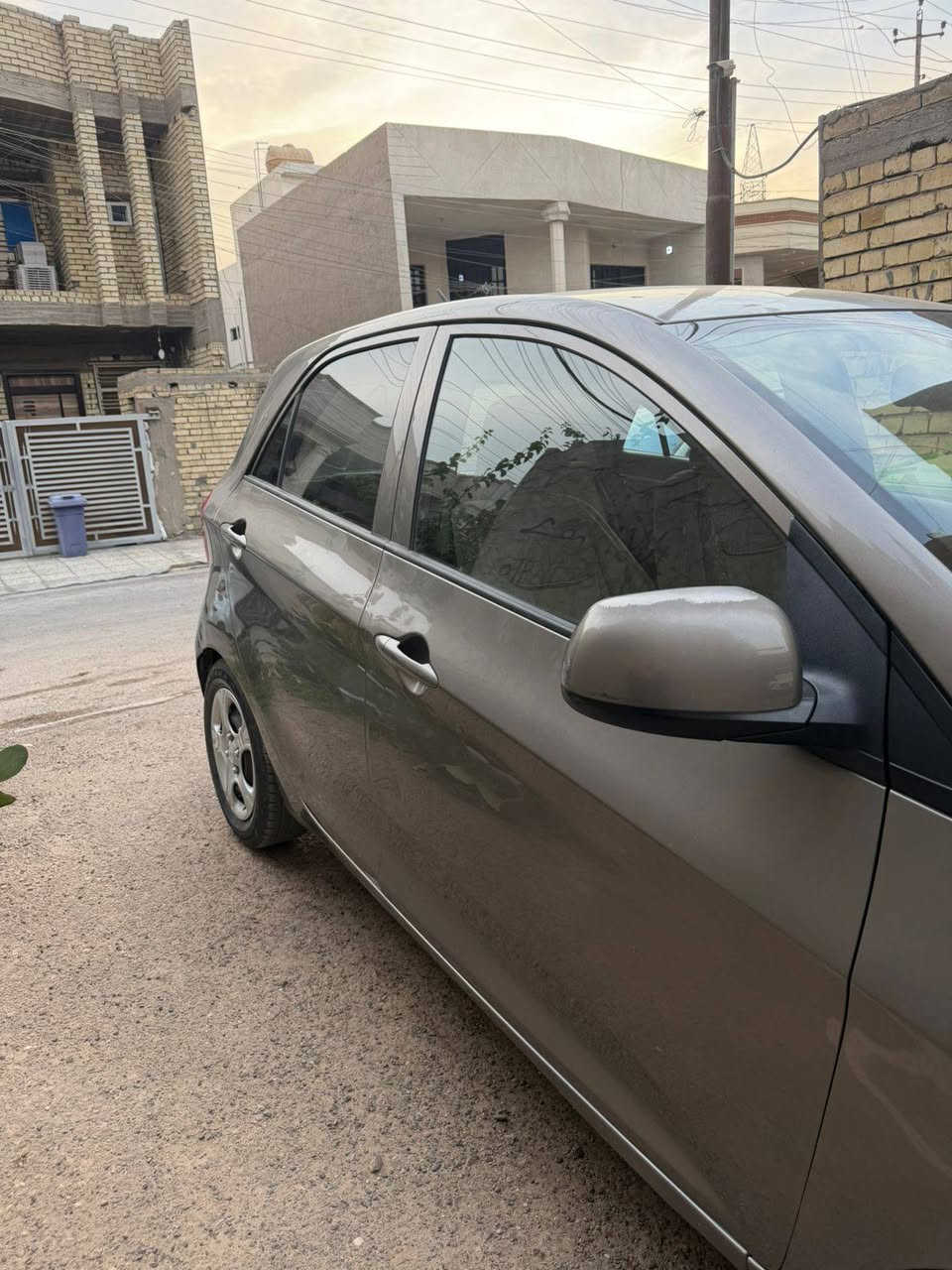 السلام عليكم عندي بيكانتو موديل ١٧ نظيفه  وجاهزه ٧٠ ماشيه بيها شخوط بسيطه معروضه ٨٥ وبيها مجال وهذا رقمي *********** مكاني  الدوره
