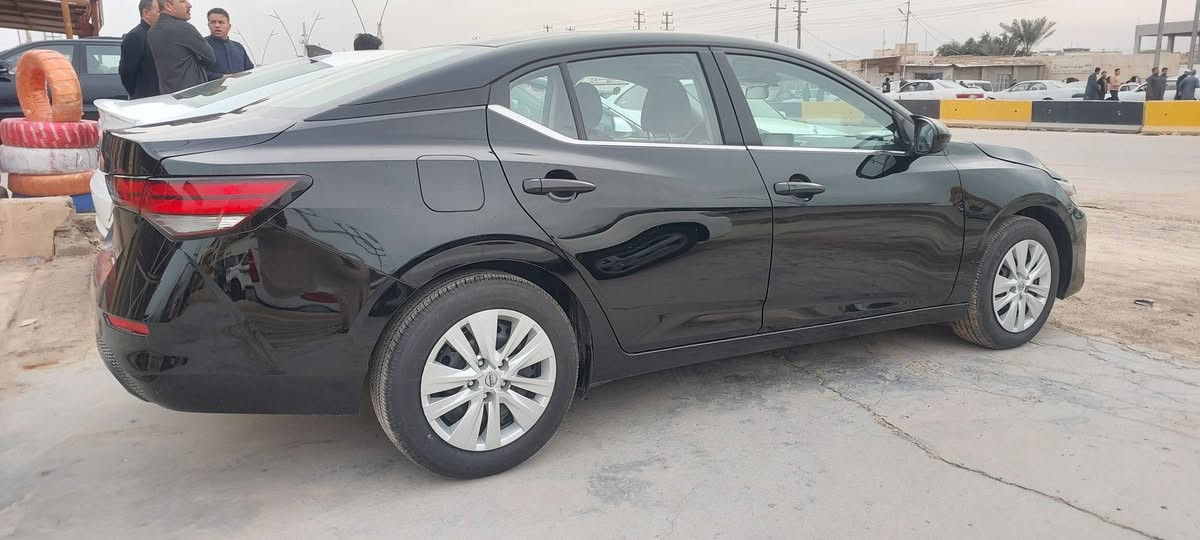 السلام عليكم نيسان سنترا موديل 25وارد امريكي حادثها بس بنيد ماشيه 3000 بدون رقم تترقم جميع المحافظات مواصفات نص فول محرك 2000 مكان السياره البصرة السعر 130 بيع او مراوس حسب القناعه 
***********
