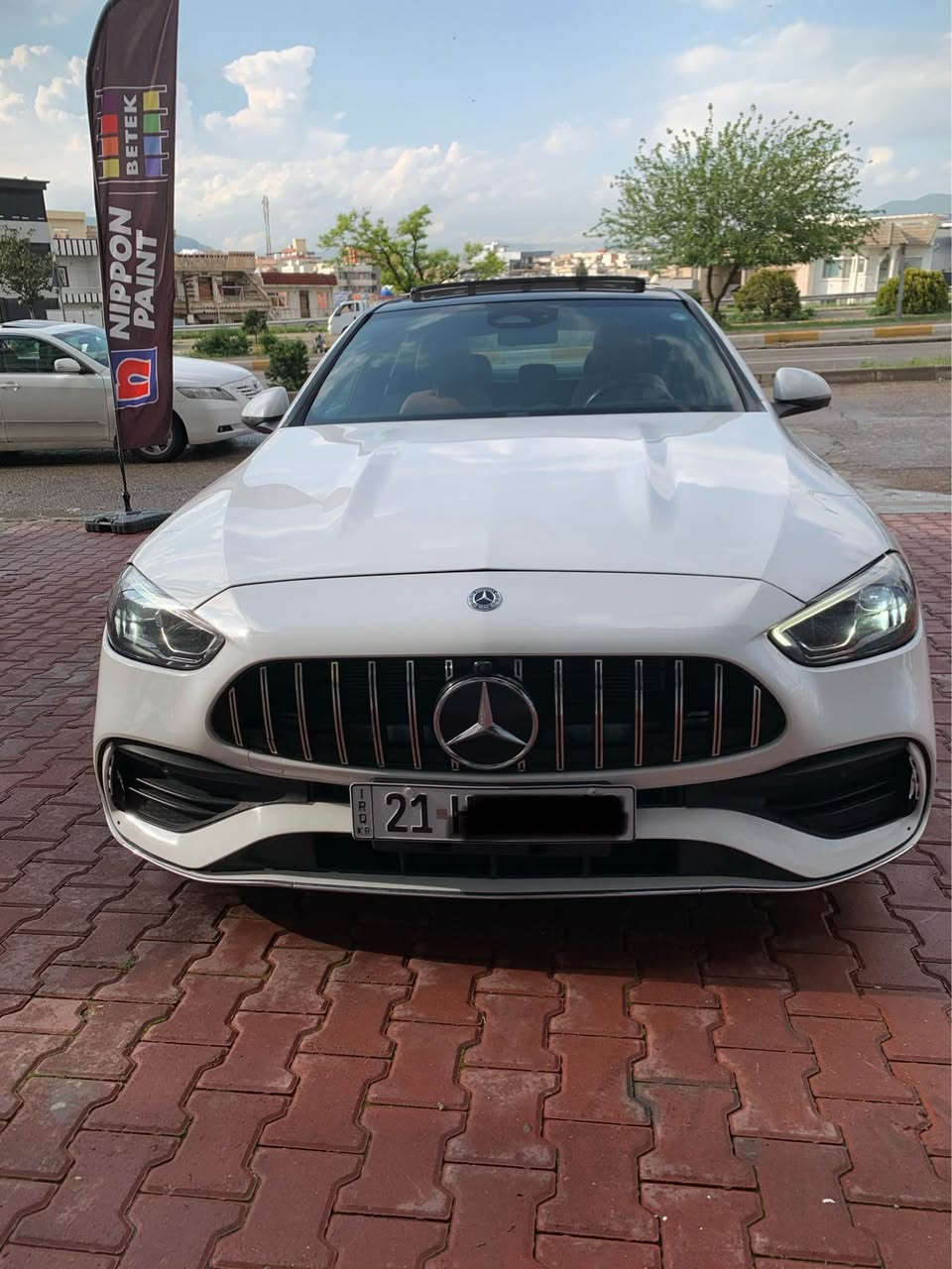 Mercedes-Benz C-300 2023  

بسم الله الرحمن الرحيم

.. گیڕ و مکینە كارەبای بەشەرت  .. مکینە  4 بستۆن حجم 20 تۆربۆ .. هایبرد …. فول فول مواسەفاتە 1/1  … سەیارەیەکی زۆرجوان و خاوێن و بێ مەسرەفە ژوورەوەو دەرەوەی  زۆر  تازەية… 
سەیارەكە دوو  پارەچە  بۆیاخة. 
 -ماوەی رۆشتوو:  32 mi  
- فول فول مواسەفات دەرەجە 1

*********** السليمانية, العراق
