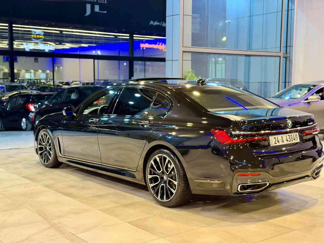 BMW 740LI  كلين تايتل 
2020.  M pakeg 
فول فول مواصفات 
لايتات زينون ليد متحرك 
رادار امامي خلفي جانبي 
حساس و كاميرة ٣٦٠
5 كاميرة 
جكات 
ابواب و صندوق شفط 
تشغيل عن بعد 
بانوراما 
داتا شو 
سماعة هرمان كاردون
ليد داخلي 
باب طويل 
5 بردات 
كشنات هيتر تبريد 
سيارة بيلاد هيكل M ستيرن و دعاميت بيلا 
سيارة كفالة عامة بدون صبغ و تعديل 
408$ 
*********** وتس اب 
*********** أربيل, العراق

