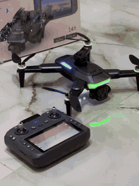 بيع طيارة درون مواصفات حلوه وكلش نظيف ماطلعه شارع يجي وياها احتياط ريش شاحنات والبطارية كلش كبيرة تجي تفحصها شبر شبر نظيف كلش تواصل واتساب عل هذا رقم ***********
