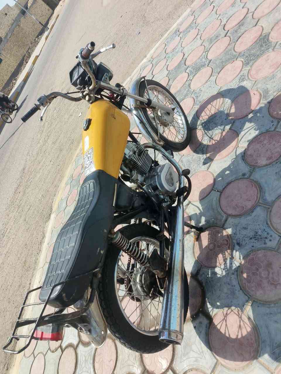 دراجه بدون للبيع شاصي ناما اصلي  ومكينه مال ستوته ام تي ار مكان ميمونه وهذا رقمي *********** السعر 350
