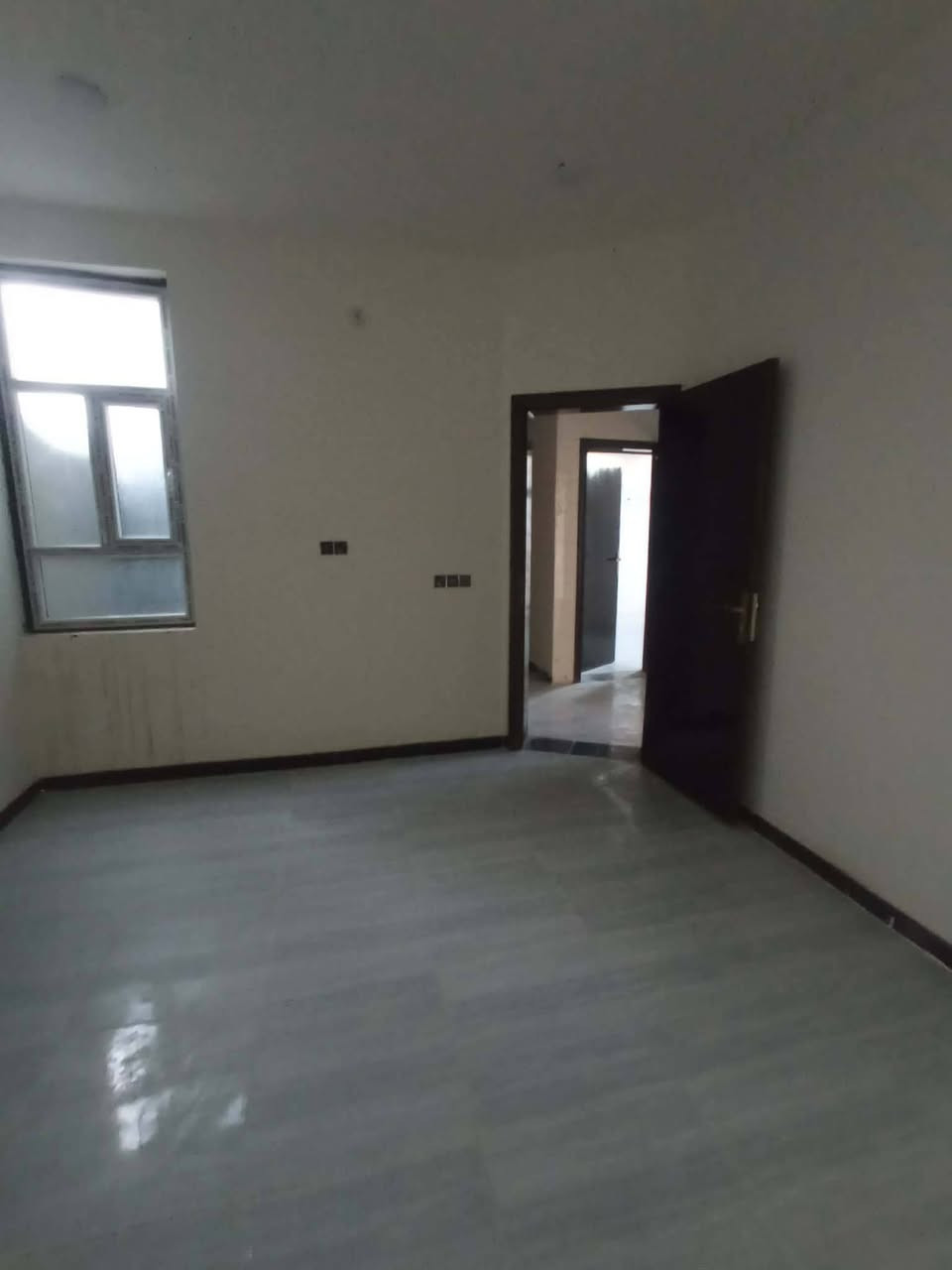 اللــــهــم صــل عــــلـــــى مـحــــمـــد وال مـحــــمـــد 
دار للــــبـــيــــع الــــمــــســـاحــــه100م واجــــه10نـــزال10ركـــن 

                    عـــــلى شــــارعـــيــــن شـــــوارع10م 
        
                        طــــابـو زراعـــي سـنـــد25

                   طابــــقــــيـــن 3غـــــــرف نــــــوم 

حـــــديـــــــث 2026                     اســــتـــلام مـــبـــــاشـــر

                           الـطابـــق الاول 

غــرفــه نــــوم وكــــلــــــدور وســــتـــــقـــــــبـــــال ومـــطبـــخ ومـــــجـــمــــع صــــحيـــات داخـــل وخـــارج 

                         الــــطابـــق الـثـــانــــي 

غــرفــــــتـــيــن  نـــــوم وكــلـدور ومــــجــــمــــــــع صـــحيـــــات 

                            عـــــنــــــوان 

حــــلــــه مـــــحيـــــزم 4  شــــارع شــــريـــــفــه الـجــديــــد

مـــقــابـــل المـــلعــــب الخــمــاســـي 

           اتــــرك تـــعـــلــــيق ويـــــتـم الــرد خــــاص او

للاســـــتــــفـــسار مـــــــــكتـــب الـــــربـــيعـــي للعــــــقــــار ولمــــــقــــاولات الـعــامـــــه شـــــارع 100قــــرب جـــــــســــر المــشـــات او اتــــــــصال ***********

                             مـــــلاحــــــضـــه 

لــــمـــن يــــــرغــب بــــــعـــــرض عــــقـــــار طابـــــو صــــرف او طابــــــو زراعـــي للاجـــار او للـــبــــيـــع مـــــراســـلت الـــــصـــفــــحـــه او اتــــــــصال 
***********
