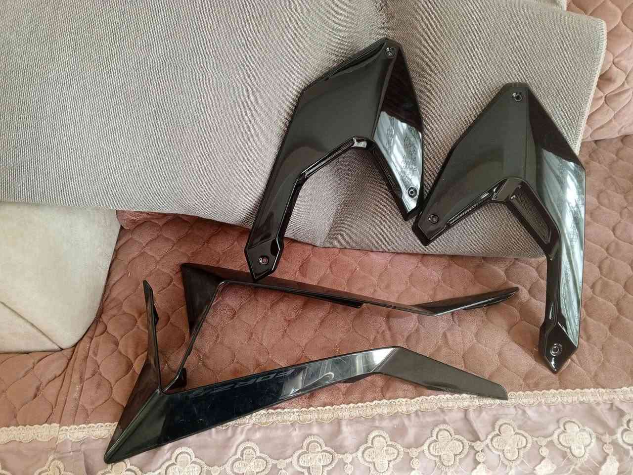 سلام عليكم غراض للبيع شتريد موجود كاوسكي تي ماكس صلنصات كفرات يدات قبضات شتريد موجود  العنوان بغداد الحسينية مال راشدية رقم ***********
