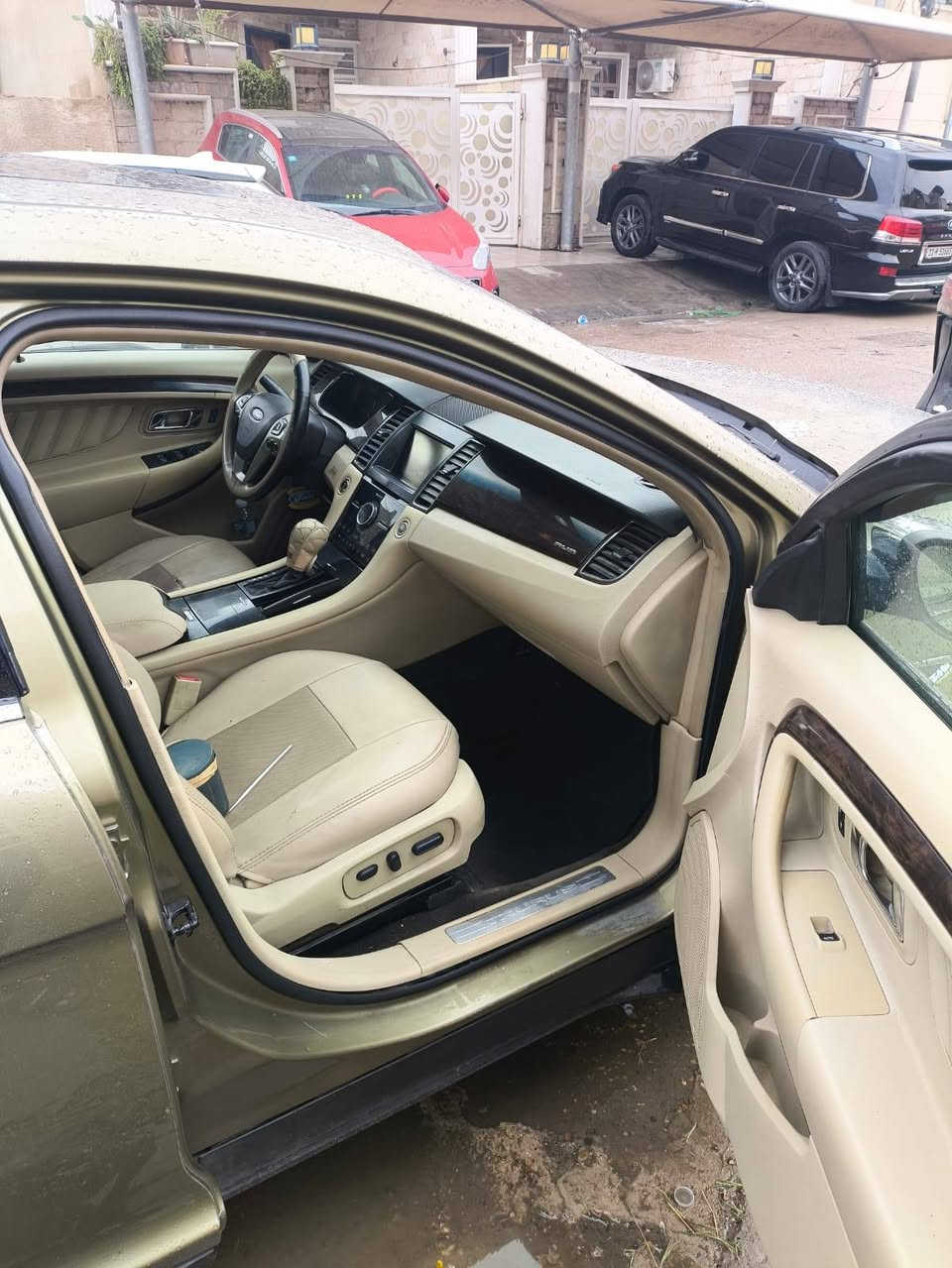١-بصمة تشغيل عن بعد
 ٢-مري تدفئة ونقطة عمياء رادار خلفي مري معتم 
٣-مسجل وشاشة وامبي فاير اصلي نظام سوني ١٢ سماعة بيهن صوت مفول للاخير
٤- شاشة سبع الوان اضائة محيطية سبع الوان تتحكم بيهن من شاشة 
٥-كشنات خزن ميموري +كهرباء 
٦-كشنات تبريد تدفئة 
٧-ستيرن ودوسة بريك وبانزين تحكم كهرباء 
٨-سلايد 
٩-داخل بيجي مطعم عسلي صاج 
١٠-مكينة جديدة وصدر جديد شرط بطناش 
١١-باتري جديد اصلي بي ضمان سنة موجود وياه 
١٢ -دسكات امامي خلفي جدد نوعية كلش زينة شادلها 
١٣- ويل ١٩ مبدلهن اصليات مال تفصيخ 
١٤-دشبول ديجيتال بلادي سبع الوان +ستيرن تحكمات كلهن شغالات 
١٥ -تبريد قطعتين مبدل منضومة كاملة جديدة مع بواري وجوينات كلهن جدد نوزلات وفيت بام كلة جديد 
١٦- بيها تلث قطع صبغ
١٧- كير اوتاماتيك +سبورت +عادي 
١٨-شاد منضومة زينون وتكدر تبدلهن ل led يصير اقوى بعد في حال معجبك اللايت 
١٩ -هورن مال جمسي بالاضافة لهورنها البلادي موجودات بالسيارة وشغالات 
٢٠ سيارة مال جناي سبيرها وجكها البلاديات موجودات وياها
٢١ كامرة بلادي بيها تقدير المسافة لمساعدة بالاصطفاف حساسات خلفية كلهن شغالات 
٢٢ رقم بغداد باسمي مشروع وطني


**إذا كنت صاحب هذا الإعلان وتريد حذفه لأي سبب، رجاءا أرسل رسالة إلى الدعم الفني**