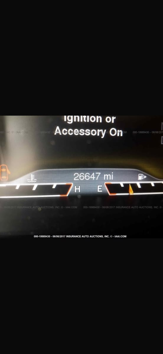 السلام عليكم جيب بزون لبيع موديل 2016 محرك 2400 ماشيه 58 مايل وقابل لزياده بدون حادث وبدون صبغ بيها بارد قطعتين هاي صور الحادث مال امريكا ورقمها انبار دولي باسمي السعر 135 وبيها مجال ***********رقم صاحبها
