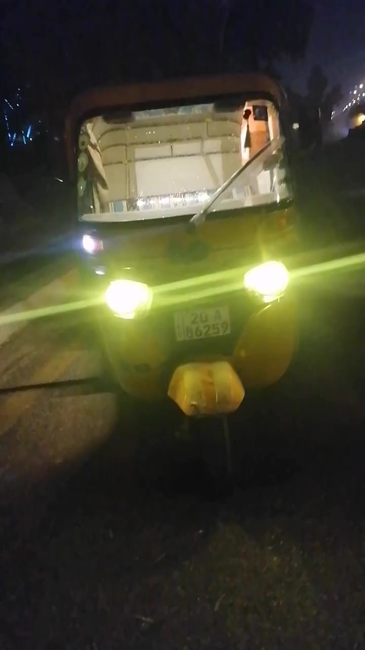 سلام عليكم للبيع  تكتك موديل 18 مكينه 20 تكتك خير من الله  رقم بسمي تحويل ثني يوم سعر 5ونص لعنون ديالى بعقوبه رقم الهاتف ***********
