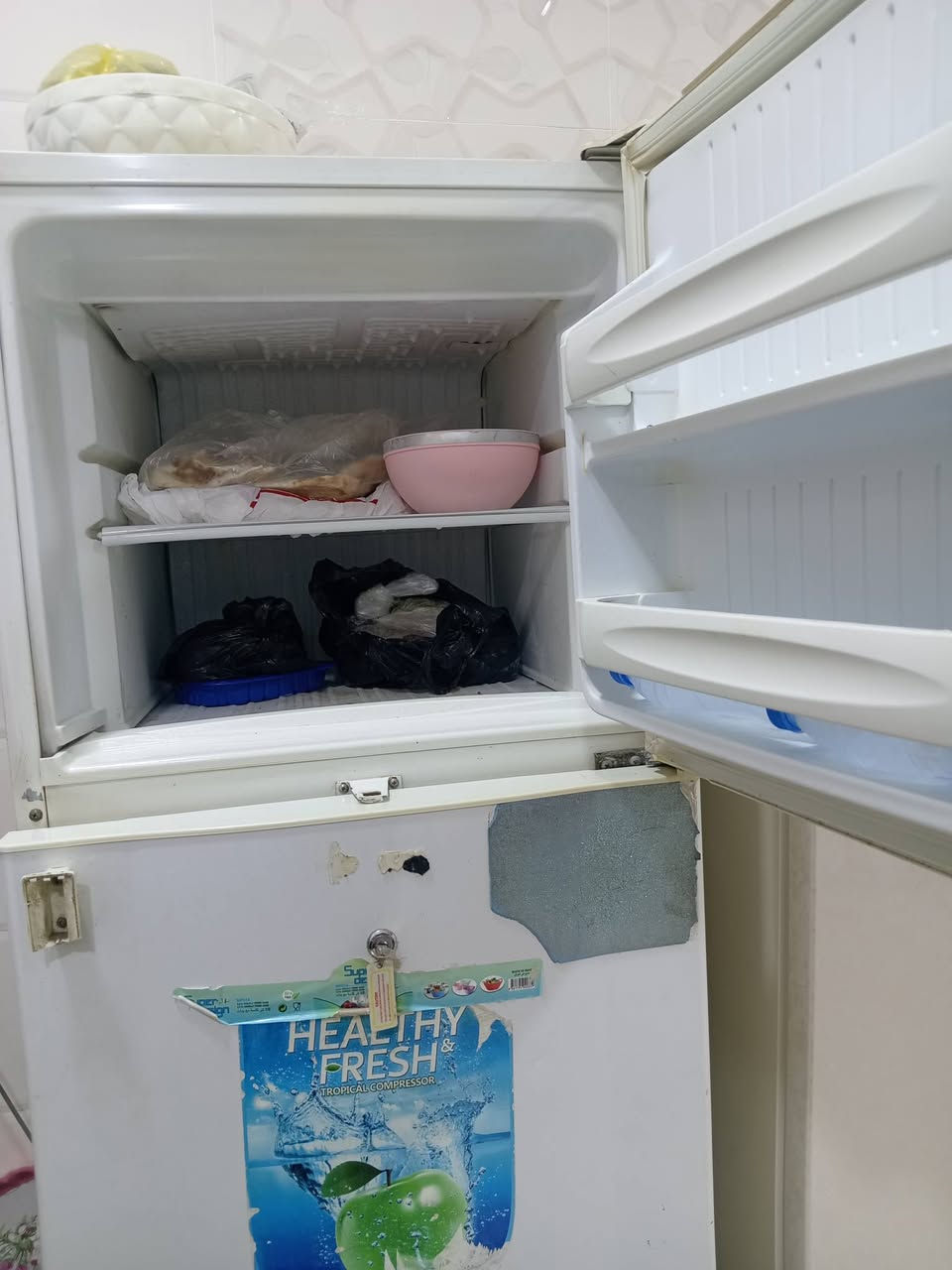 ثلاجه للبيع تجميد فول السع100 الكبير ره 150 والصغيره 50 الف العنوان حله ورديه المراسله على الخاص


**إذا كنت صاحب هذا الإعلان وتريد حذفه لأي سبب، رجاءا أرسل رسالة إلى الدعم الفني**