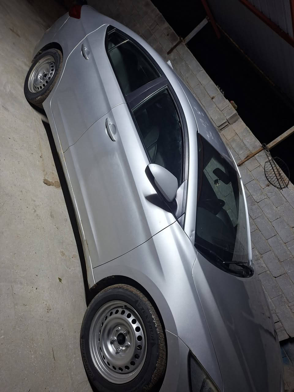 النترا ٢٠١٨ وراد امريكي نص فول رقم بابل تحويل مباشر
سنويه لل٢٩ 
ماشيه ٨٠ ميل حادثها قطعه وحده بأمريكا وهنا الباب الصبغ بسبب شخط 
السعر ١٢٥ وبيها مجال للشراي 
مكاني كربلاء، طويريج 
***********
