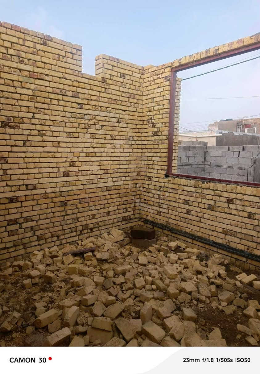 السلام عليكم هيكل زراعي للبيع المساحه 400 متر الموقع ناحيه الفظليه شارع العطاوه قرب بيت ابو علي الامي للستفسار ***********  نستقبل كافت العروض داخل الفظليه وطرافها  مبني 200 و قطعه 200
