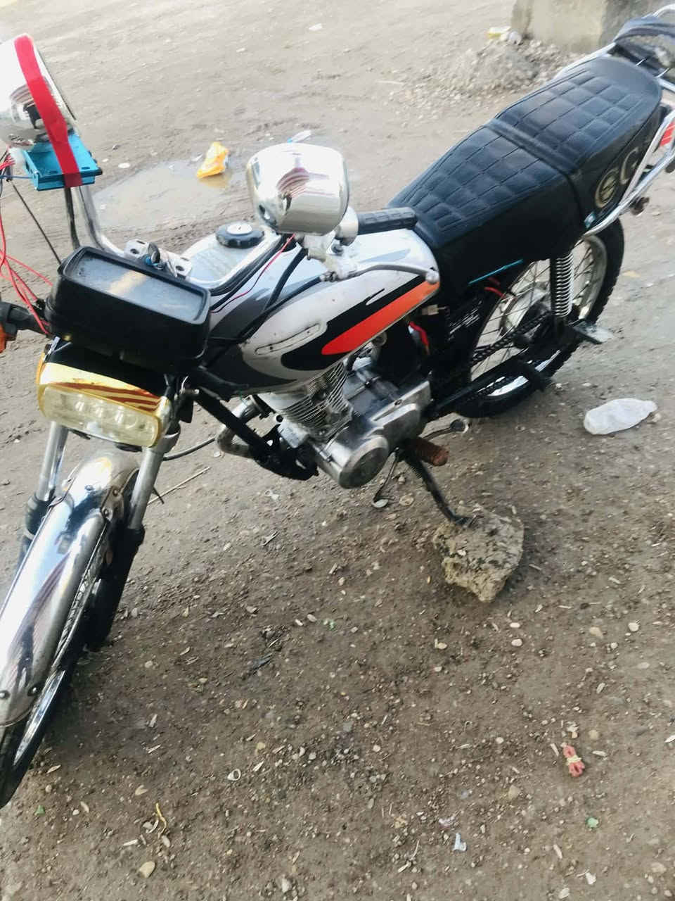 اربعه كير محرك مجفت جديد كلجات جدد تايرات كهربائيات بدون اوراق ضايعه سعر 250 بي مجال تصال ***********
