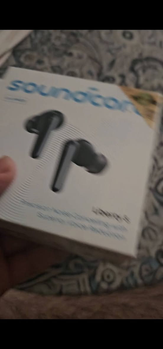 للبيع Anker Soundcore Liberty 5
استعمال يوم واحد فقط، بحالة الوكالة تقريبًا.
كامل الكرتون والملحقات، بدون أي خدش أو عيب.

مناسبة للموسيقى، الدراسة، المكالمات، وعزل الضوضاء ممتاز جدًا.

السعر: 115ألف اشتريتها البارحة ب 135 الف ضمان عين الفهد 

متوفر توصيل لجميع ال محافضات
الرقم ***********
