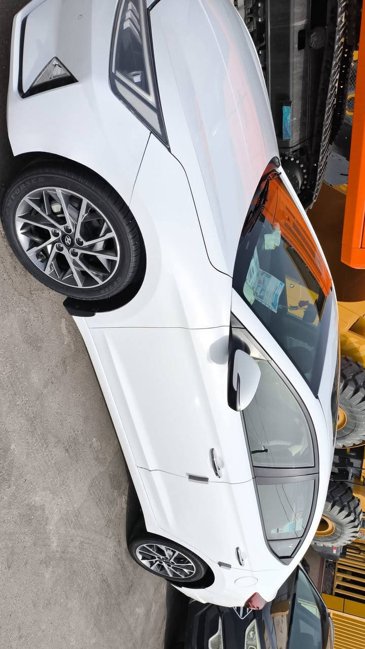 النتره 20 خليجي بسمي رقم نكليزي بابل سنويه مجدده 
مري شفط حساس امامي خلفي فتحه بصمه باب وبصمه تشغيل ضرر الباب الايسر الخلفي ودوسه اليمنه والباقي كفاله مداور ثاني يوم مراوس ب سيراتو ب كي فايف ترهم.واطي فرق حسب القناعه  *********** ناصريه مركز
