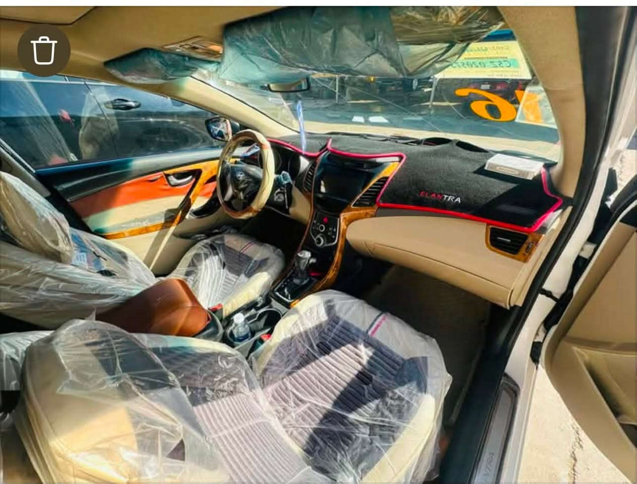 النترا موديل 16 خليجي محرك 1800 سيارة نظيفه مال بيت بيها صبغ نص الباب الخلفي عكس السائق وخشم البنيد معدل بارد وبارد 
بيها يم بطانه التاير تعديل خفيف وبارد بسيط اسفل الجاملغ الامامي عكس السايق     سعرها 125 مكانها الرمادي 
رقم الهاتف ***********

