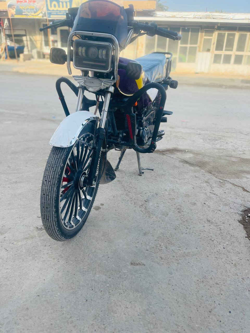 سلام عليكم خوان سيفان موديل 26 بعدة اخو الزيرو كفالة عامة مثل ما واضح بل صور وبعد احلة من الصور محرك 200 حقيقي دراجة مكفولة كهربائيات أوراق كامله لل مكاني ديالى شروين دلي عباس لل استفسار ه ***********
