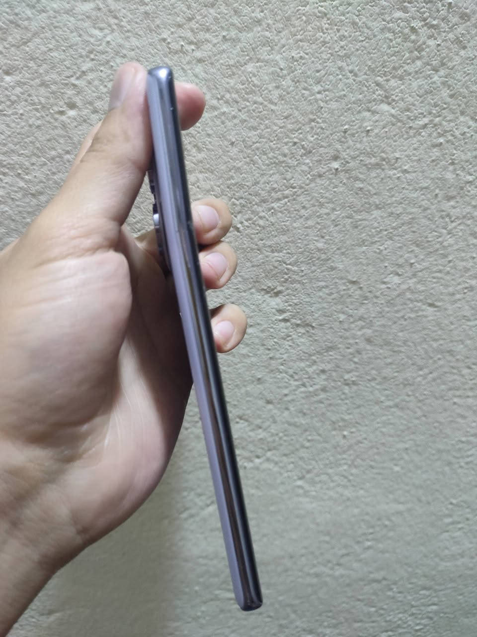 ريدمي نوت 14 برو256
شاشه مضروبه شغاله
بيه عواج مماثر
للبيع او المراوس 
***********
