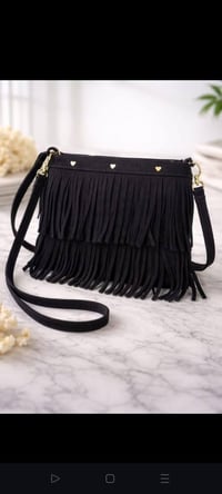 اكسسوارات • مكياجات • توصيل الزعفرانيه