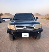 لاندكروزر GXR • ٢٠١١ • ابوظبي