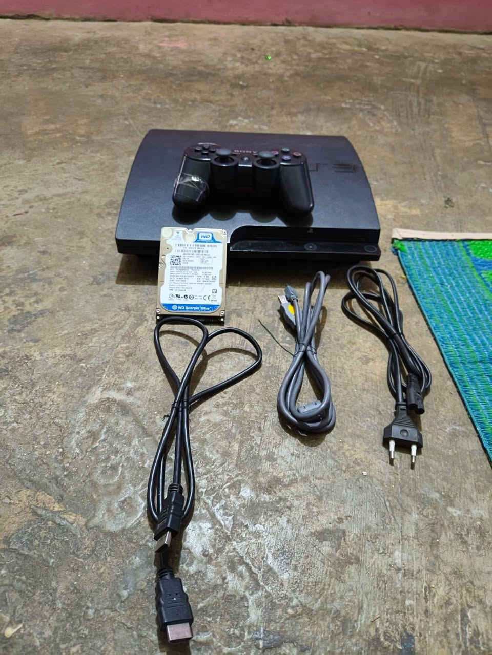 بلي 3مهكر للبيع
السعر 120وبي مجال هارد اضافي+جستك مع كامل الملحقات


**إذا كنت صاحب هذا الإعلان وتريد حذفه لأي سبب، رجاءا أرسل رسالة إلى الدعم الفني**