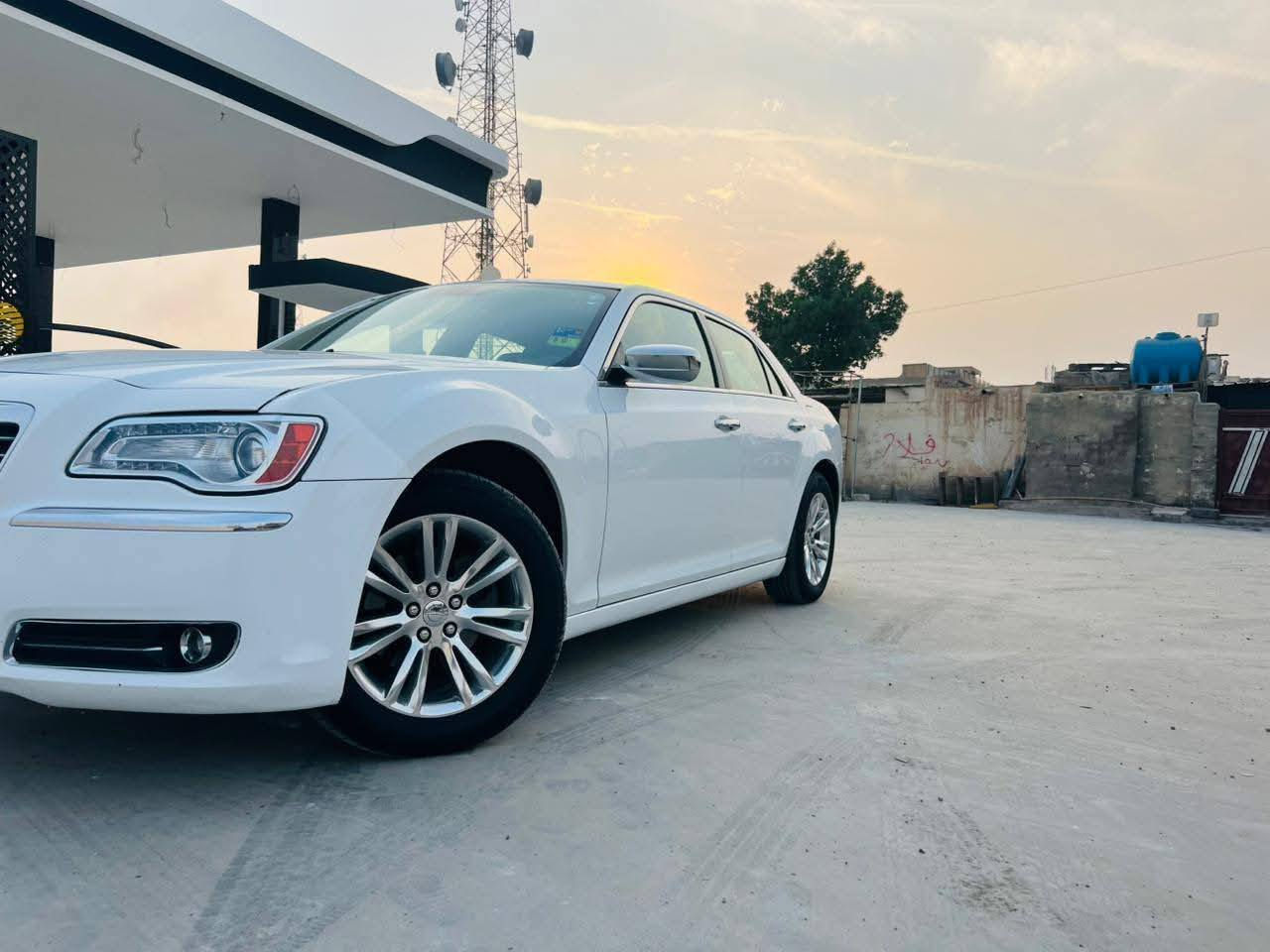 السلام عليكم
اوباما موديل 2012 كلييين
رقم  دولي سليمانيه بإسمي 
كفاله عامه من كلشي 
بچم كبس  
لايت زنون اصلي
كير طيارة 
السيارة جاهزة للاخير
تخم تاير 
باتري جديد اليوم شديته 
حداديه قبل يومين بدلتها كلها
جاااااهزه للاخير
مكانها ميسان / العماره 

***********
