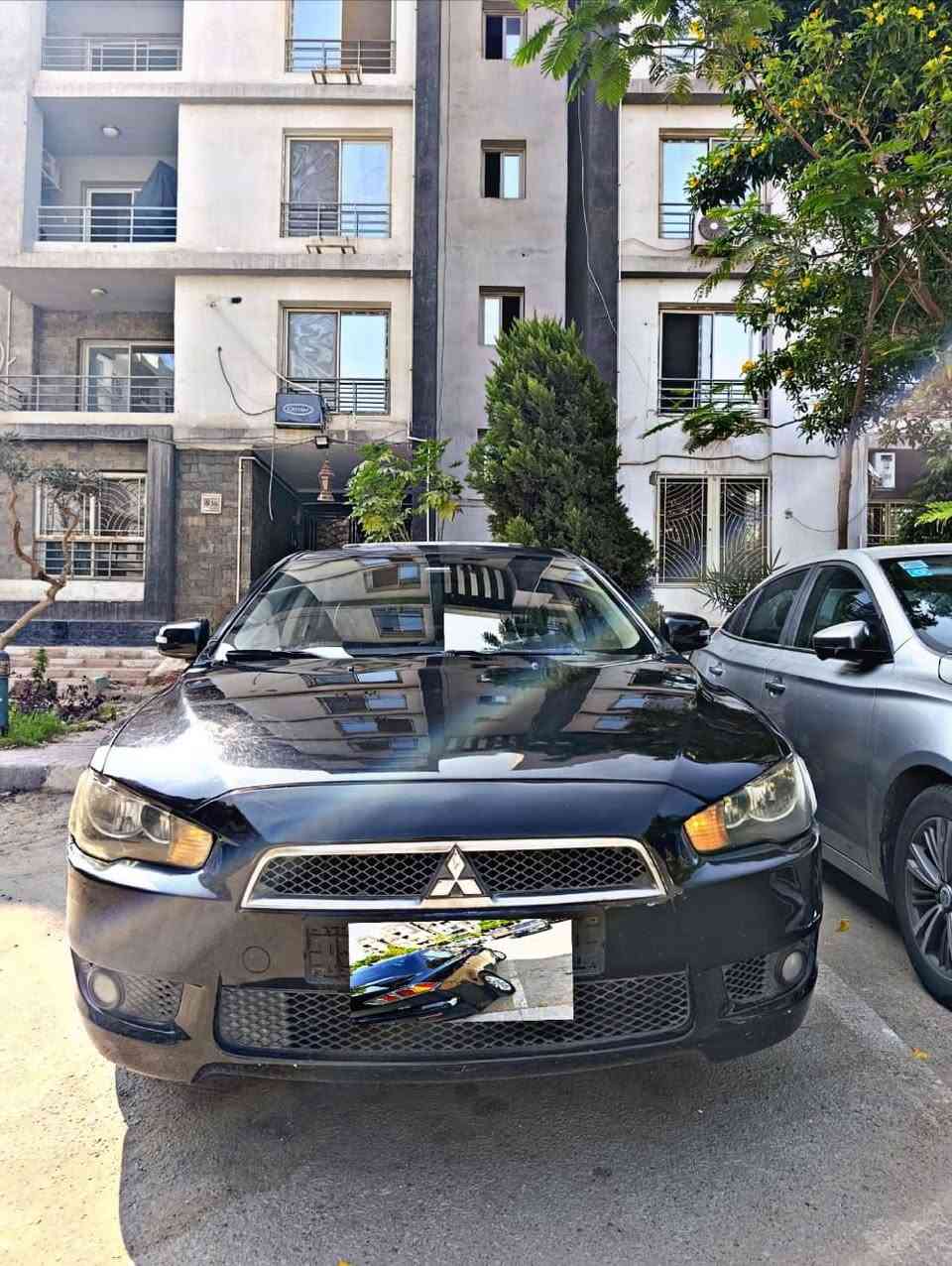 🚗 للبيع | ميتسوبيشي لانسر شارك 2016 🚗
🔹 الموديل: 2016
🔹 اللون: أسود
🔹 الفتيس: أوتوماتيك
🔹 الرخصة: 3 سنوات
🔹 حالة الدواخل: فابريكة بالكامل
🔹 حالة الخارج: راشة بالكامل ما عدا السقف
🔹 الفرش: كسوة على الفرش الأصلي
الكماليات: 
✅ فتحة سقف
✅ تكييف
✅ باور ستيرنج
✅ طارة مالتي فنكشن
✅ شاشة أندرويد
✅ كاميرا خلفية
✅ حساسات ركن (Park Sensor)
✅ 2 إيرباج
✅ فرامل ABS
✅ جنوط سبور
✅ تابلوه لونين
✅ مرايات كهرباء
✅ زجاج كهرباء
✅ سنتر لوك
✅ غمازات بالمرايات
✅ فوانيس شبورة
✅ سبويلر شنطة
🚘 العربية بحالة ممتازة وجاهزة للاستخدام ولا تحتاج أي مصروف.
📍 المعاينة: • الأميرية صباحًا.
• العبور مساءً.
📞 للاستفسار والتواصل:
 01096007292
0️⃣1️⃣0️⃣9️⃣6️⃣0️⃣0️⃣7️⃣2️⃣9️⃣2️⃣
01273951712


**إذا كنت صاحب هذا الإعلان وتريد حذفه لأي سبب، رجاءا أرسل رسالة إلى الدعم الفني**