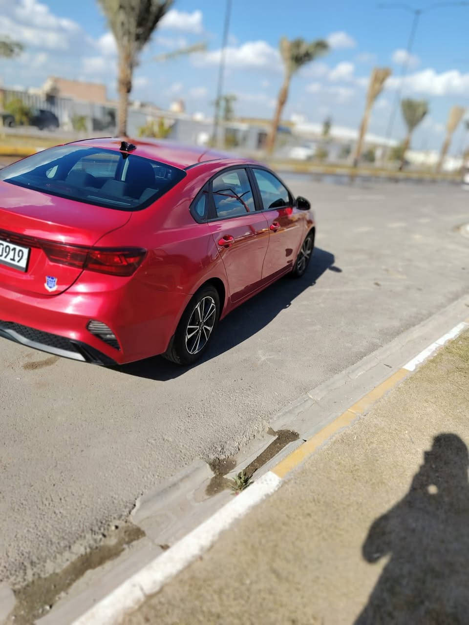 السلام عليكم ورحمة الله وبركاته
فورتي 2024 بغداد 
مكينة 2000دوش 
ماشية 36 الف كيلو متر 
رادار امامي ورادار جانبي 
قيادة ذاتية وتحديد مسار وتوقف ذاتي 
ابل كار بلي لاسلكي 
3انظمة قيادة(sport,smart.normal)
حادثها باب السايق مبدل وصور الحادث ب المنشور 
وب العراق صار شوية صبغ ب الجاملغ الخلفي
السيارة جديدة كلش عدا ذني مكفولة كفالة عامة 
مكاني السيدية 
***********
