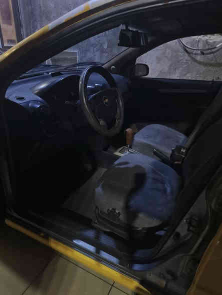 السلام عليكم افيو وارد امريكي اوتوماتيك رقم الماني ديالى فاقدة نمرة الرابعة الموجود واقع حال السعر 37 ورقة للاتصال *********** مكاني بغداد موديل 2008
