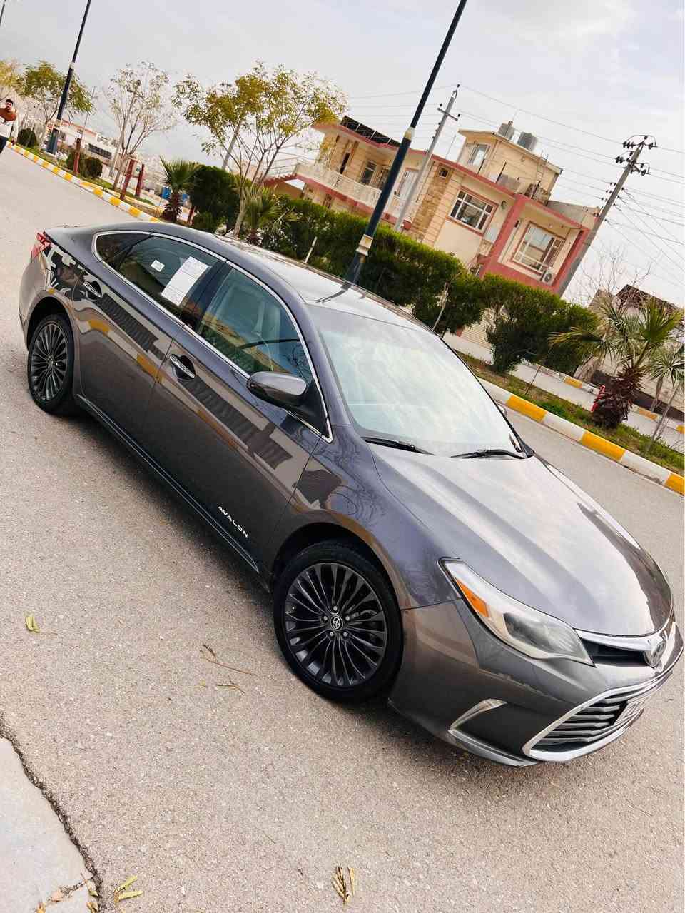 Avalon 2016
فول مواصفات جگة لة سلايد 
٣ بارجةي بوياخة سونةريم 
داناوة 
100ml  روشتوة  مةكينةي نةكراوةتةوة 
هةموو گياني بةشةرتة 
*********** دار بنديهكان, السليمانية
