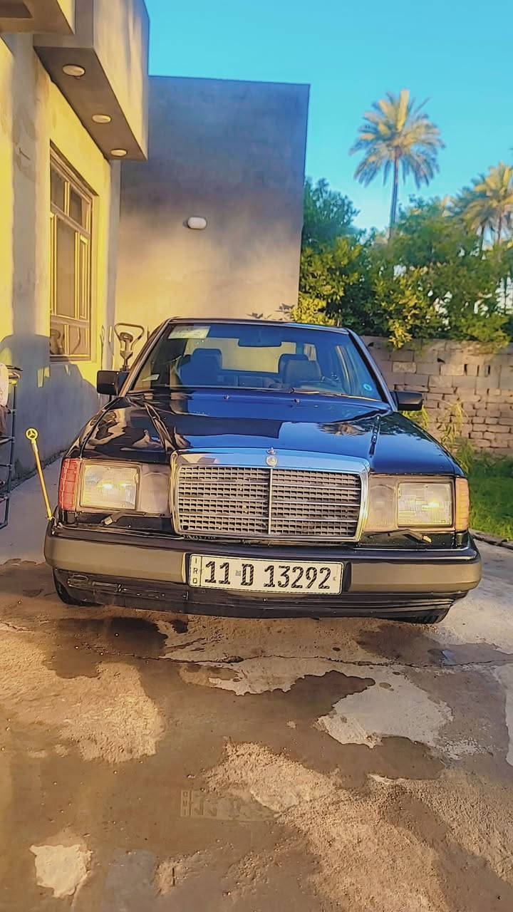 السلام عليكم
سياره مارسدس للبيع 
رقم بغداد كما موضح بالصور
السعر ٥٧$ او بي مجال اخوان 
للاستفسار 
***********
