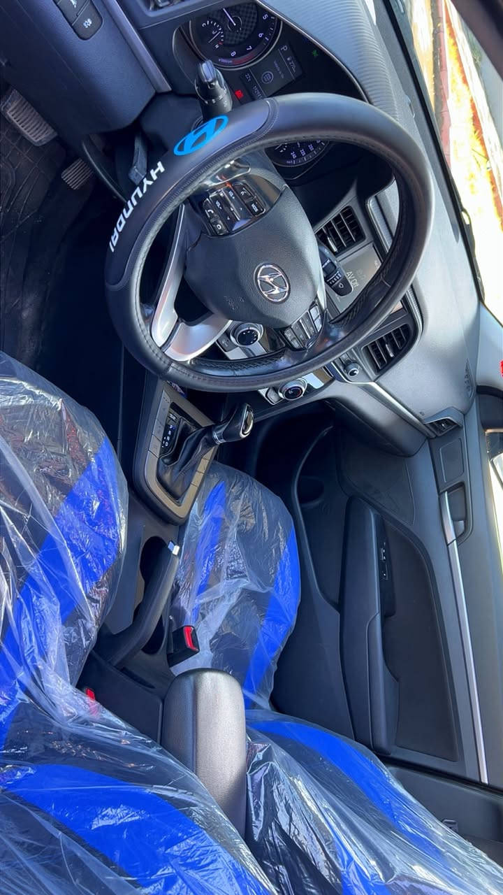 لنترا ١٩ شكل المرغوب كير اي تي
محرك ٢٠٠٠ دوش 
فتحه بصمه فول 
جميع الارباك سليم 
لون ممييز بنفسجي 
جاملغ وبنيد بدون داخل بدونً ارباك 
بسمي تحويل مباشر
جديده وعليها ادامه كامله
*********** اتصال
***********٤  وتساب
١٣٥ سعرها اخواني فول مواصفات 
مكاني بغداد قرب جسر ١٤ رمضان
