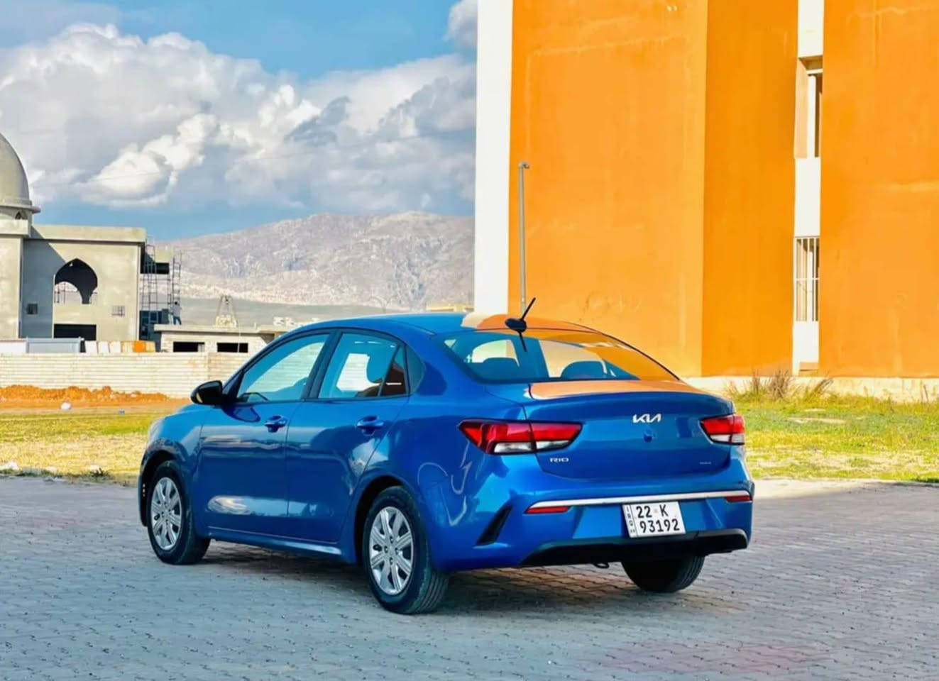 السلام عليكم ورحمه الله 
كيا ريو موديل 2023 لون جويتي 
👉🏻👉🏻👉🏻
مواصفات السياره 
محرك 1600 دوش 
تحديد مسار الشارع 
رادار امامي 
توقف ذاتي 🍂🍂
نظام ايكو سبورت نورمال 
نظام انزلاق 
نظام فحص اطارات السياره 
شاشه اعطال السياره 
شاشه جي بي اس ملاحه 
كاميرا دواره خلفيه 😎
تبريد وتكييف الهواء 
كشافات امامي ضباب 
كشنات مخمليه 
تحكمات ستيرن 
وبعد بيها مواصفات المحرك والجير بحاله ممتازه حجر البيئه اصلي 
للاستفسار اتصال هاتفي مباشره 
***********
***********
خابر وتؤمر📱
اخوكم ابو ابرار النعيمي
