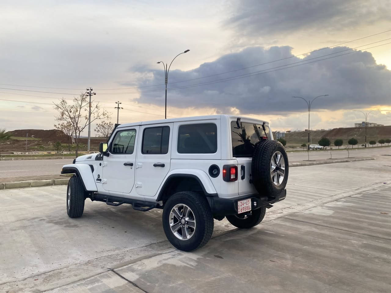 JEEP WRANGLER
موديل2023
ماشي.28الف ميل
محرك 4 سلندر توربو.20L*
اربع باب كلر امريكى صورة حادث موجود بل منشور سيارة رقم كاتي شرط ترقيم.
سعر (235) مجال بسيط
اربك مرجع شريكة
رقم. واتساب ***********
مكان سيارة عقرة

