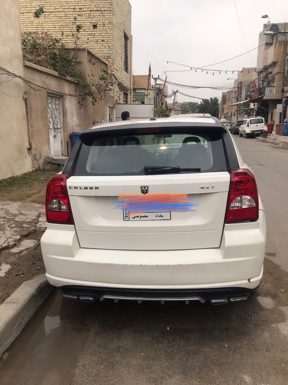 السلام عليكم 
دوج كاليبر موديل 2008 محرك 2400
حادثها جاملغ أمامي جهة السايق 
تدفئة تبريد صدر جديد باتري جديد كير محرك 
بلادي كلش نظيف ماشية 136000رقم بغداد
سعر 6000$للاستفسار
***********