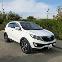 سبورتاج • ٢٠١٢ • بانوراما سقف اسود